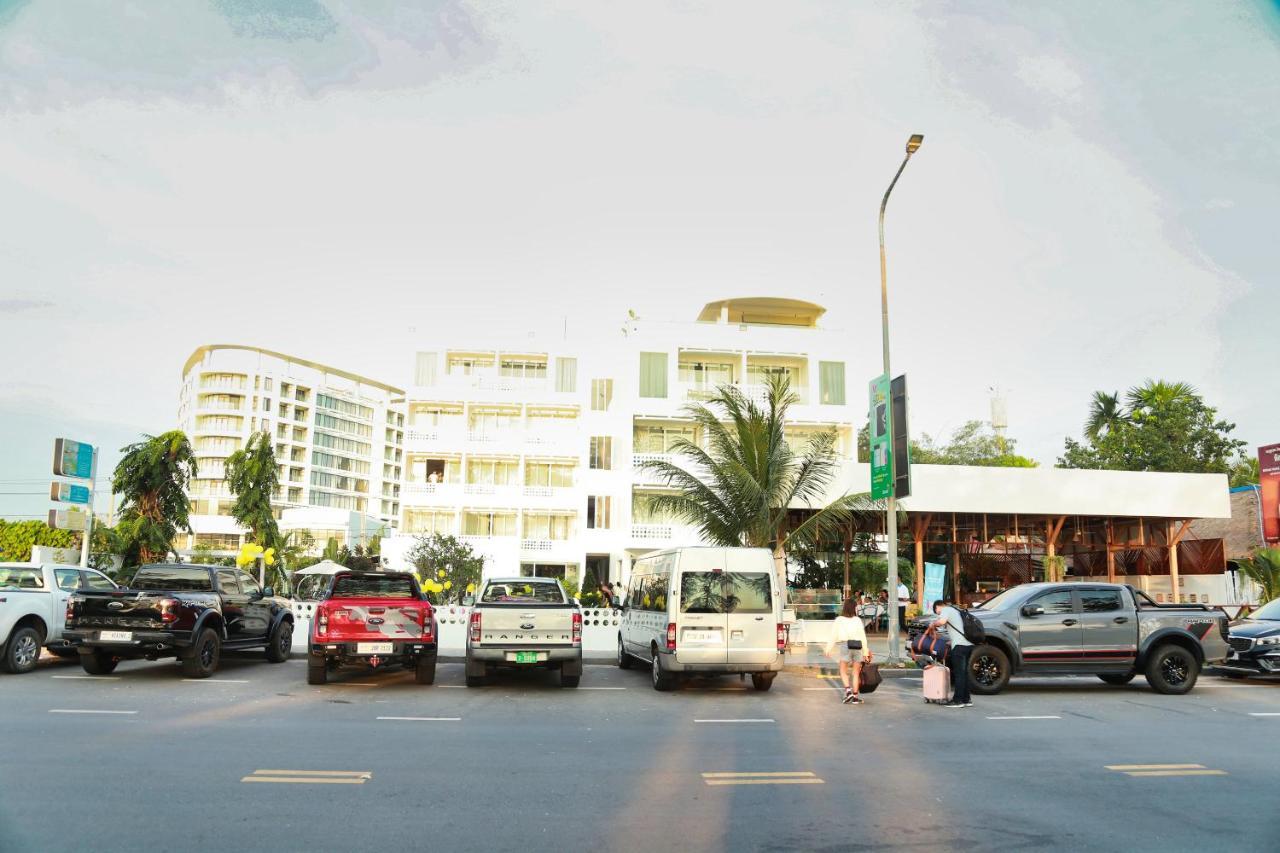Naiya Sea Resort Sihanoukville Exterior photo